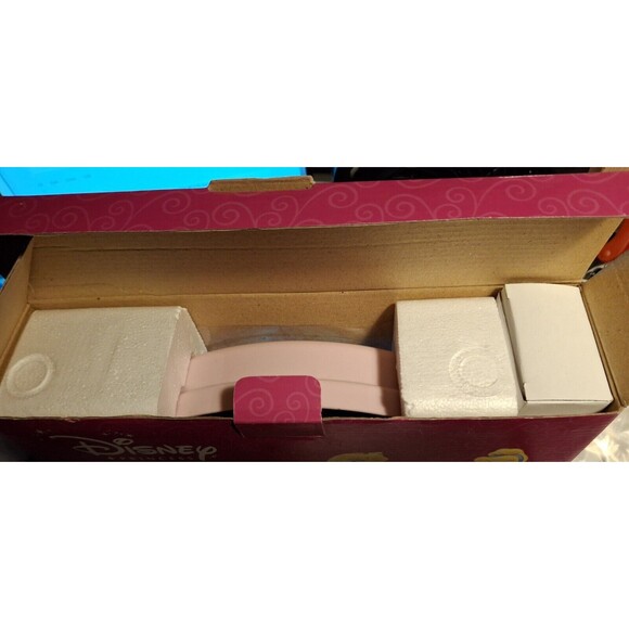 Disney Princess Neon Wall Clock Pink Glow Box 2005 Cinderella Snow White Belle.. - Picture 15 of 16